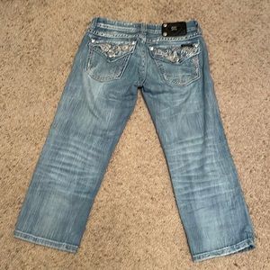 Miss Me Jean Capris!